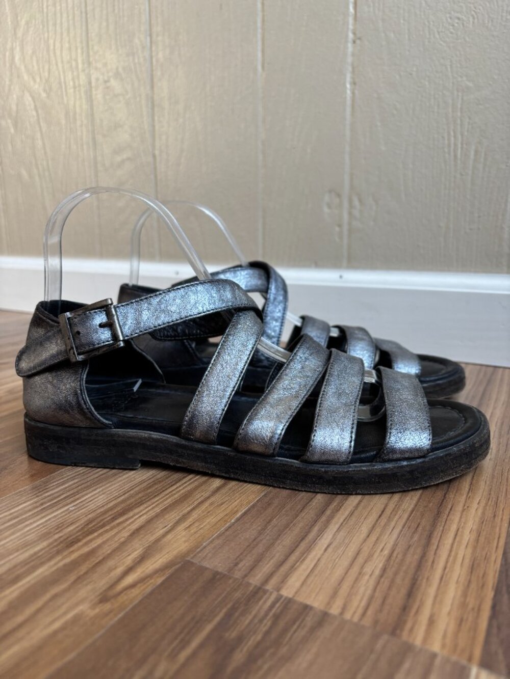 Gidigio Distressed Metallic Silver Strappy Gladiator Sandals Italy